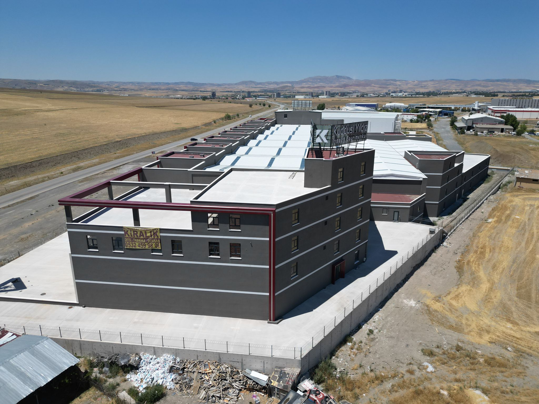 *YILDIZ WONNE* Tavan Ykseklii 5mt Devasa Ofis Sizi Bekliyor