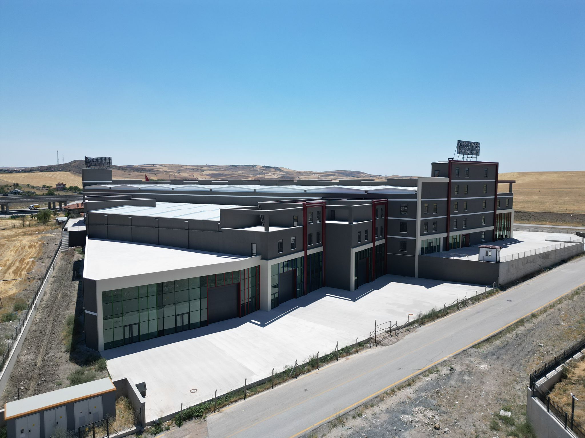*YILDIZ WONNE* Tavan Ykseklii 5mt Devasa Ofis Sizi Bekliyor
