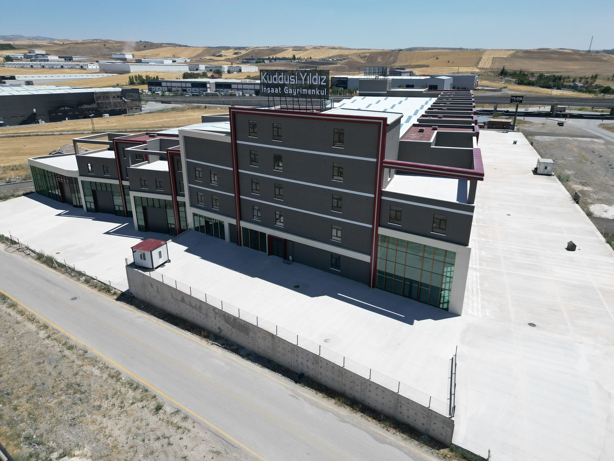 *YILDIZ WONNE* Tavan Ykseklii 5mt Devasa Ofis Sizi Bekliyor