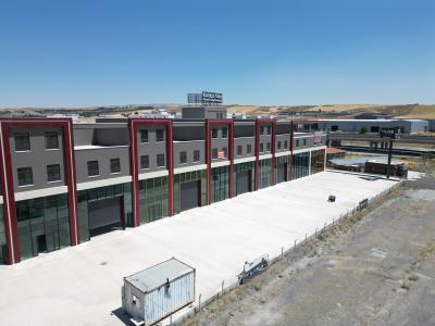 EHRN ANA ARTERNDE, TCARETN MERKEZNDE 'YILDIZ WONNE'de